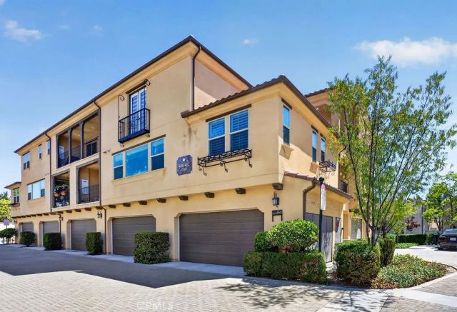 404 Maravilla Lane, Brea, CA 92823