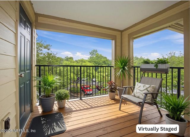 7800 POINT MEADOWS Drive 231, Jacksonville, FL 32256