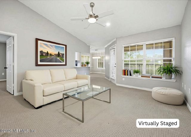 7800 POINT MEADOWS Drive 231, Jacksonville, FL 32256
