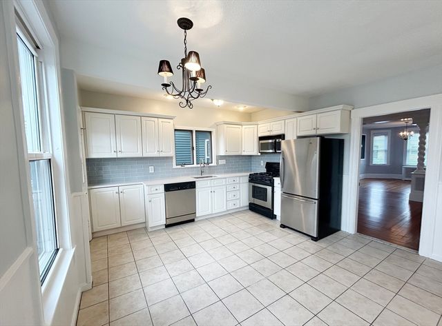 80 Linden St 80, Salem, MA 01970