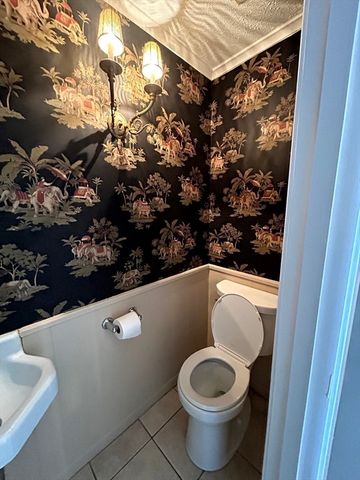 80 Linden St 80, Salem, MA 01970