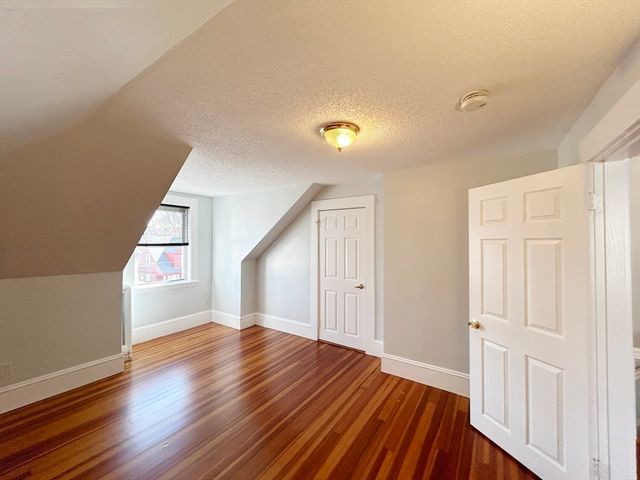 80 Linden St 80, Salem, MA 01970