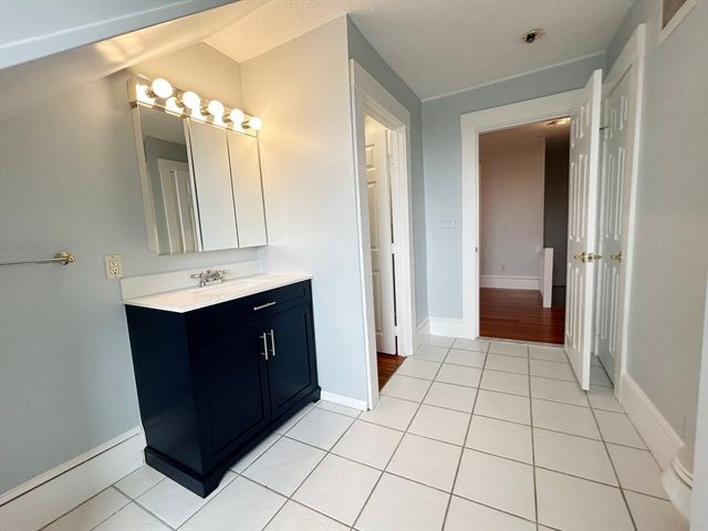 80 Linden St 80, Salem, MA 01970