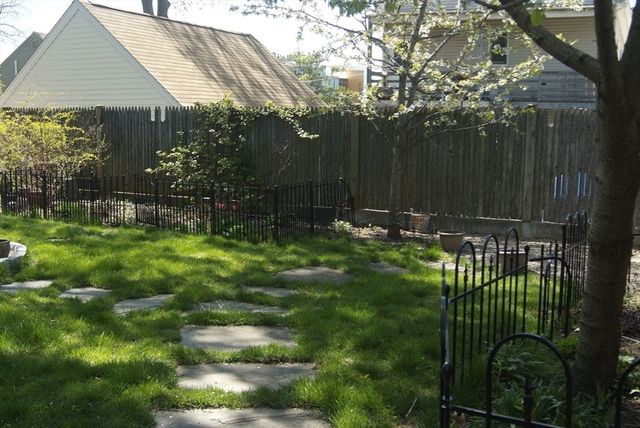 80 Linden St 80, Salem, MA 01970