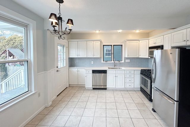 80 Linden St 80, Salem, MA 01970