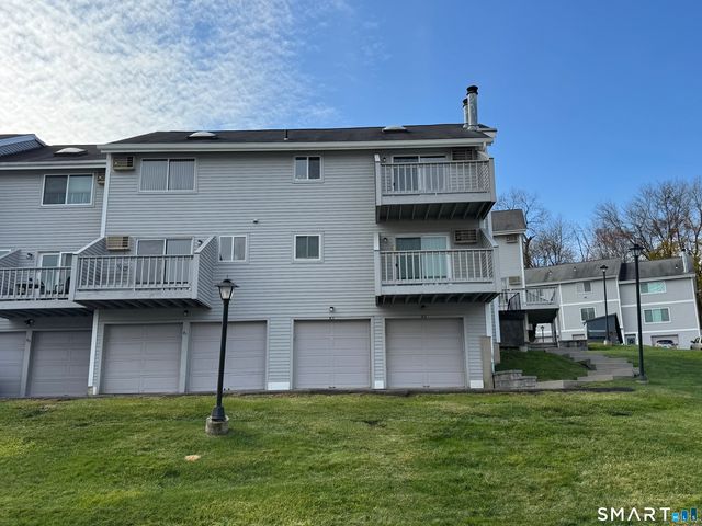 151 Shelter Rock Road 81, Danbury, CT 06810