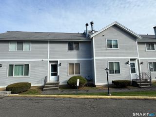 151 Shelter Rock Road 81, Danbury, CT 06810