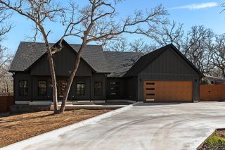1905 Skyles, Rockdale, TX 76567