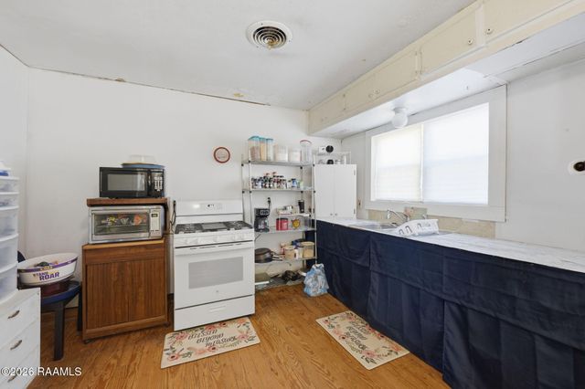 625 Kerr Drive, Eunice, LA 70535