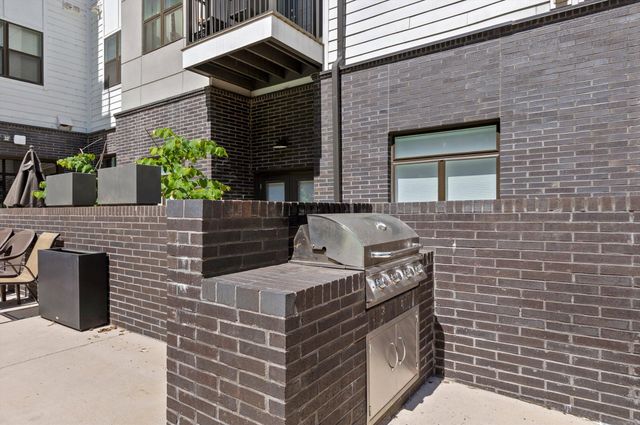 782 Riverfront Pkwy Apt 109, Chattanooga, TN 37402