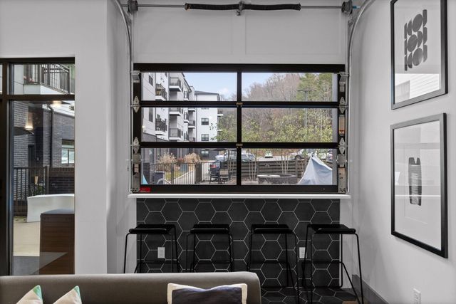 782 Riverfront Pkwy Apt 109, Chattanooga, TN 37402