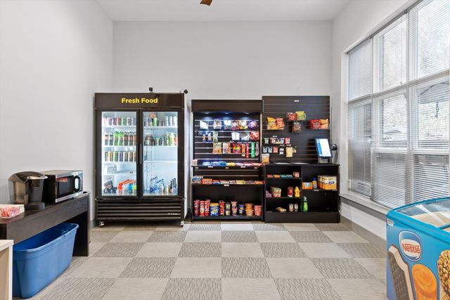 782 Riverfront Pkwy Apt 109, Chattanooga, TN 37402