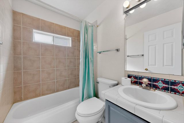 1 Duende, Santa Fe, NM 87508