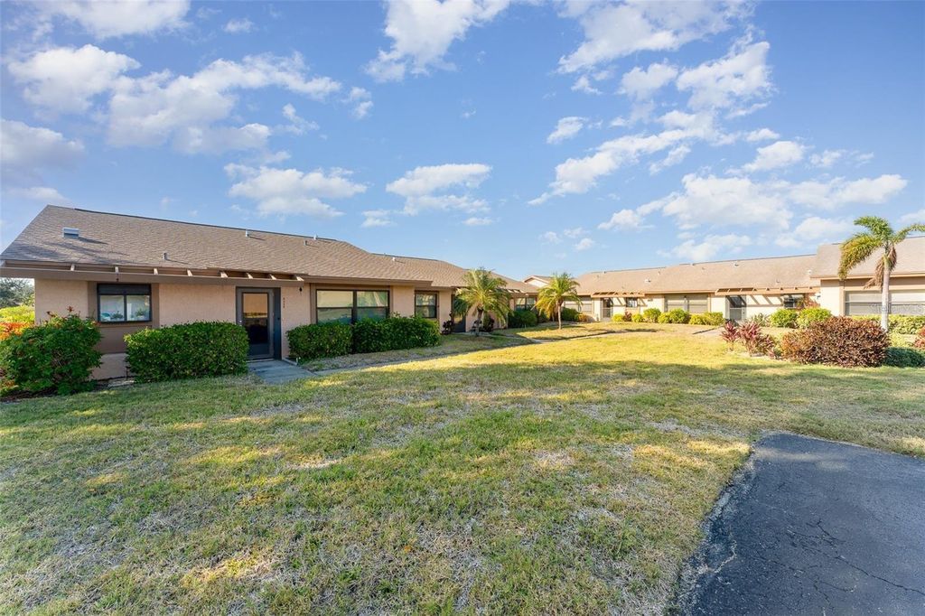 Image 11 of property listing at 6314 29TH AVENUE W, Bradenton, FL 34209