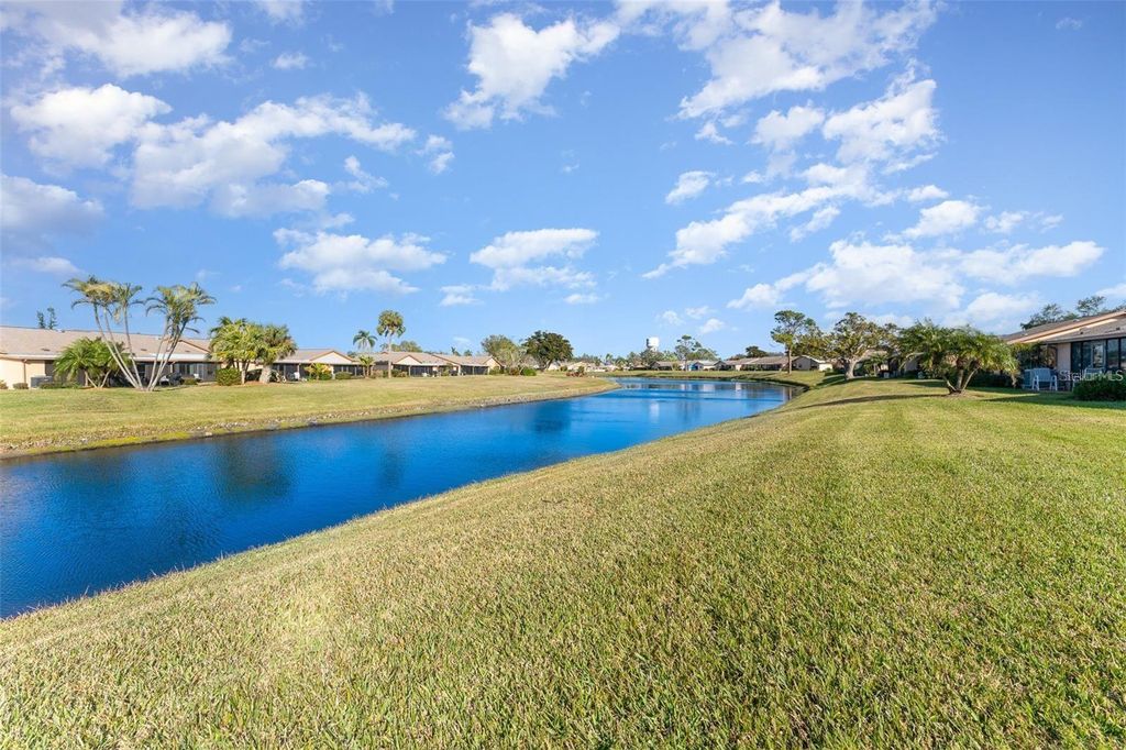 Image 12 of property listing at 6314 29TH AVENUE W, Bradenton, FL 34209