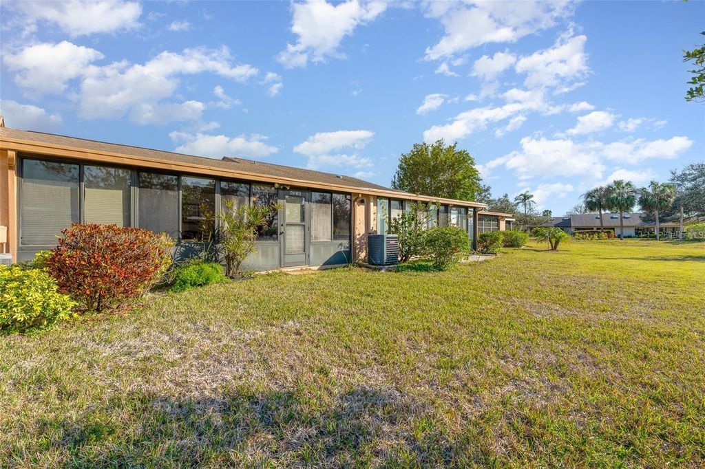 Image 10 of property listing at 6314 29TH AVENUE W, Bradenton, FL 34209