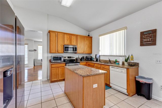 2193 GRANGER AVENUE, Kissimmee, FL 34746