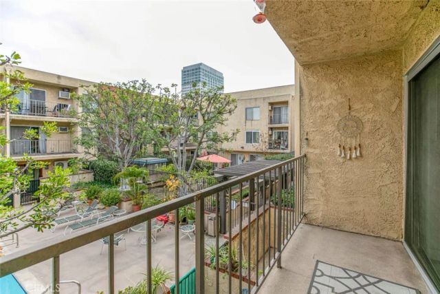 365 Burchett Street 217, Glendale, CA 91203