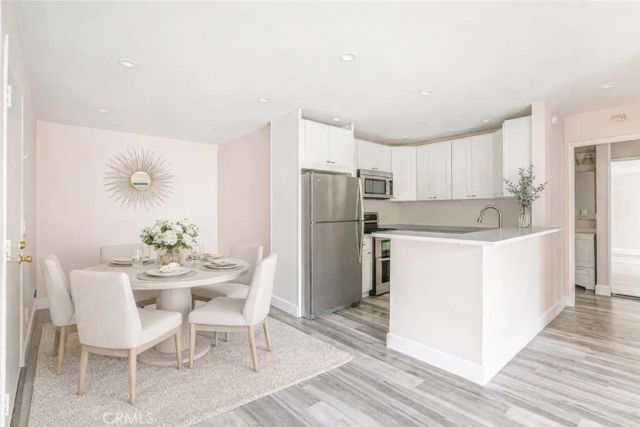 365 Burchett Street 217, Glendale, CA 91203