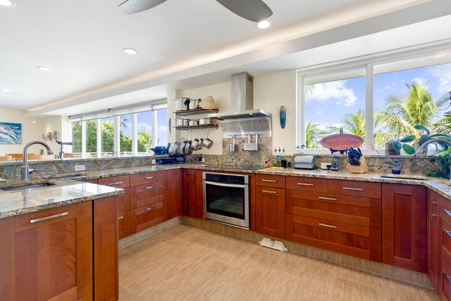 100 List Street, Upper Matecumbe Key Islamorada, FL 33036