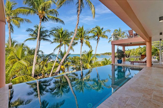 100 List Street, Upper Matecumbe Key Islamorada, FL 33036