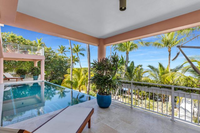 100 List Street, Upper Matecumbe Key Islamorada, FL 33036