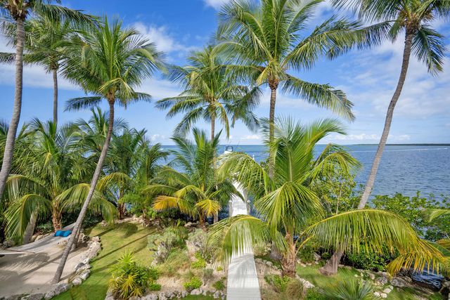 100 List Street, Upper Matecumbe Key Islamorada, FL 33036