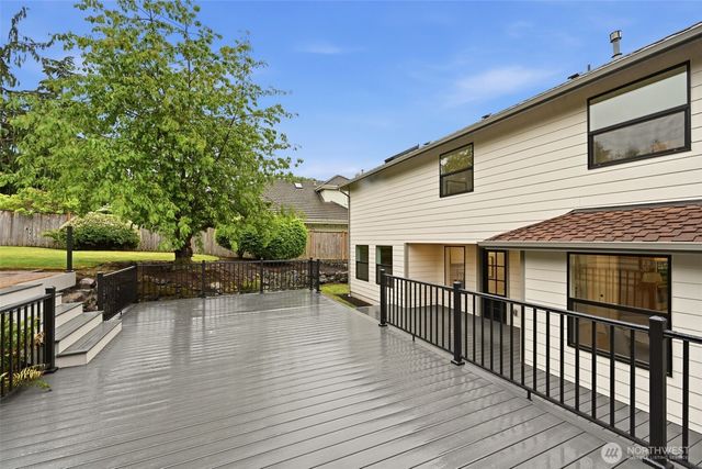 57 Chapman Loop, Steilacoom, WA 98388