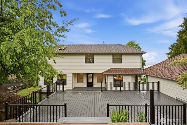 57 Chapman Loop, Steilacoom, WA 98388