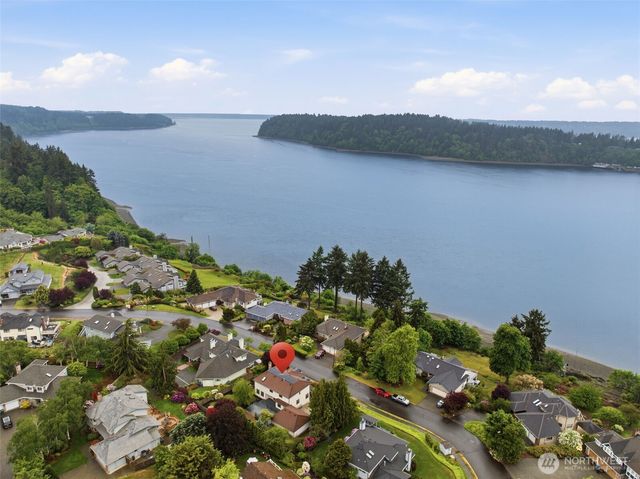 57 Chapman Loop, Steilacoom, WA 98388