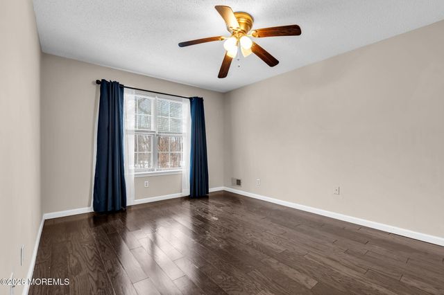 86 Secretariat Court, Tinton Falls, NJ 07724