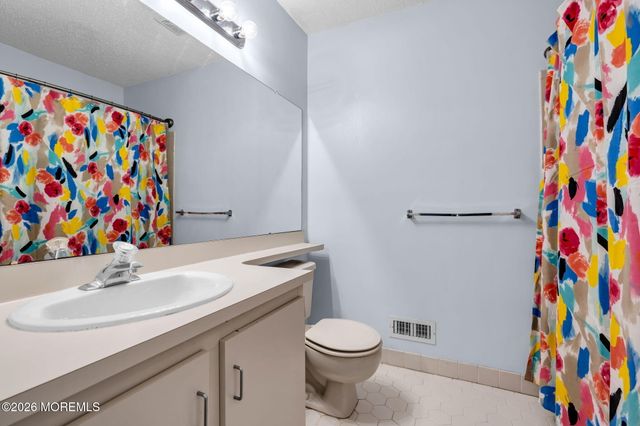 86 Secretariat Court, Tinton Falls, NJ 07724