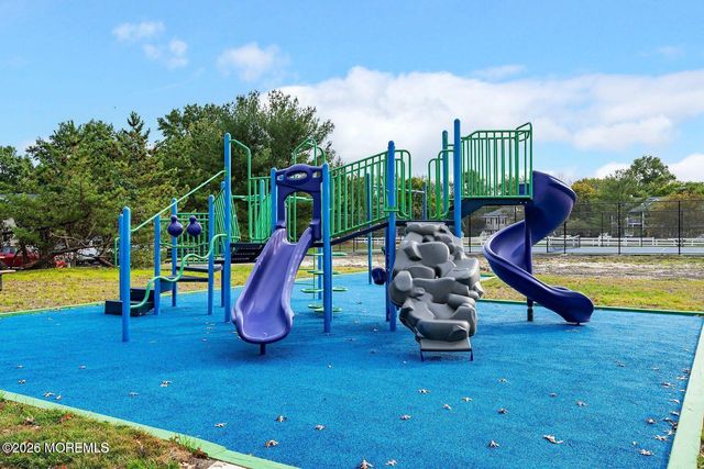 86 Secretariat Court, Tinton Falls, NJ 07724