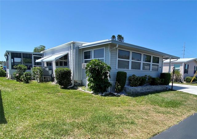 104 AMERICANA COURT NE 207, St Petersburg, FL 33702