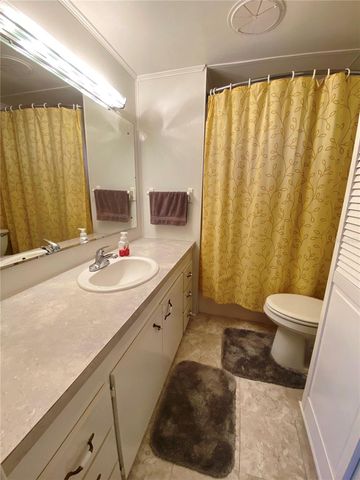 104 AMERICANA COURT NE 207, St Petersburg, FL 33702