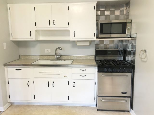 23940 N Lakeside Drive, Lake Zurich, IL 60047