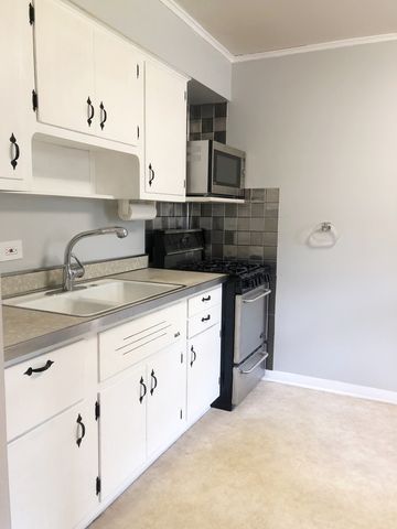 23940 N Lakeside Drive, Lake Zurich, IL 60047