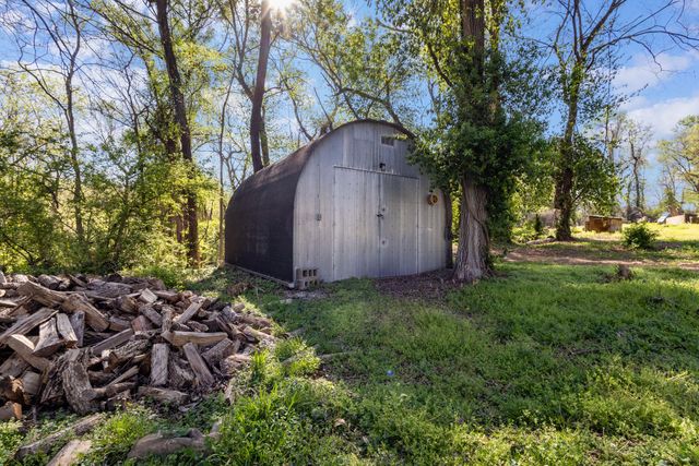 2512 N Benton Avenue, Springfield, MO 65803