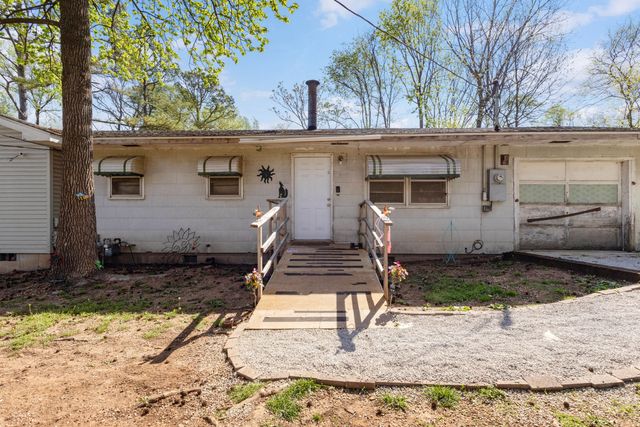 2512 N Benton Avenue, Springfield, MO 65803