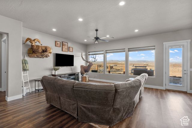 5936 S DESERT CREST DR, St. George, UT 84790