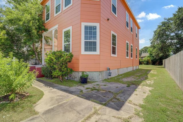 3519 Broadway Street, Galveston, TX 77550