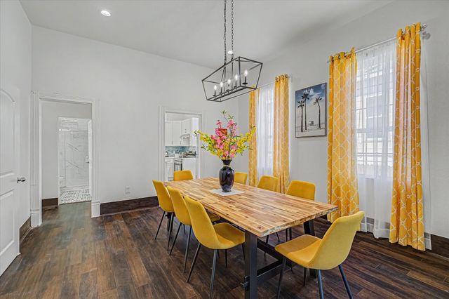 3519 Broadway Street, Galveston, TX 77550
