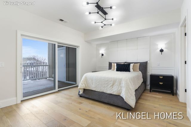 930 W Savidge Street 2, Spring Lake, MI 49456