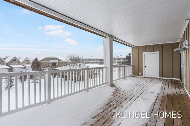 930 W Savidge Street 2, Spring Lake, MI 49456