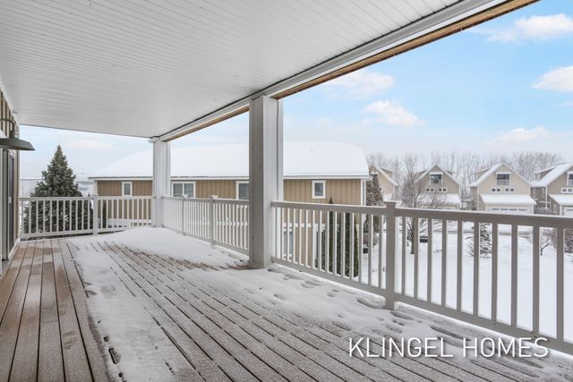 930 W Savidge Street 2, Spring Lake, MI 49456