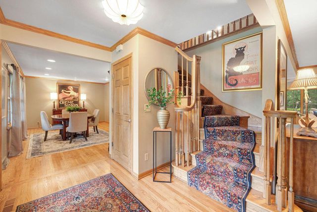 9516 N Apple Blossom LANE, Bayside, WI 53217