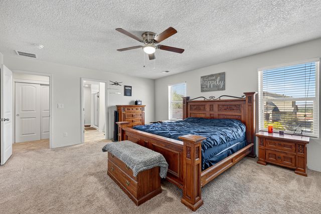 50 Hermanos Loop, Los Lunas, NM 87031