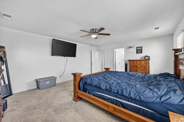 50 Hermanos Loop, Los Lunas, NM 87031