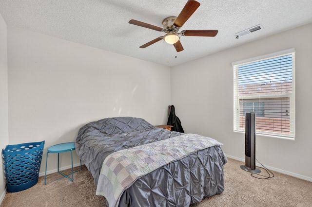 50 Hermanos Loop, Los Lunas, NM 87031