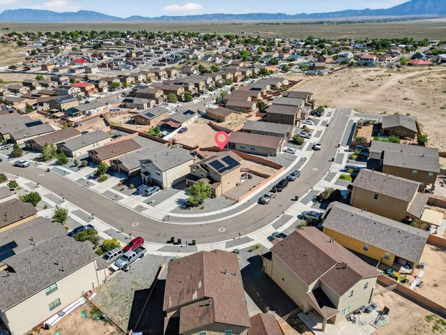 50 Hermanos Loop, Los Lunas, NM 87031